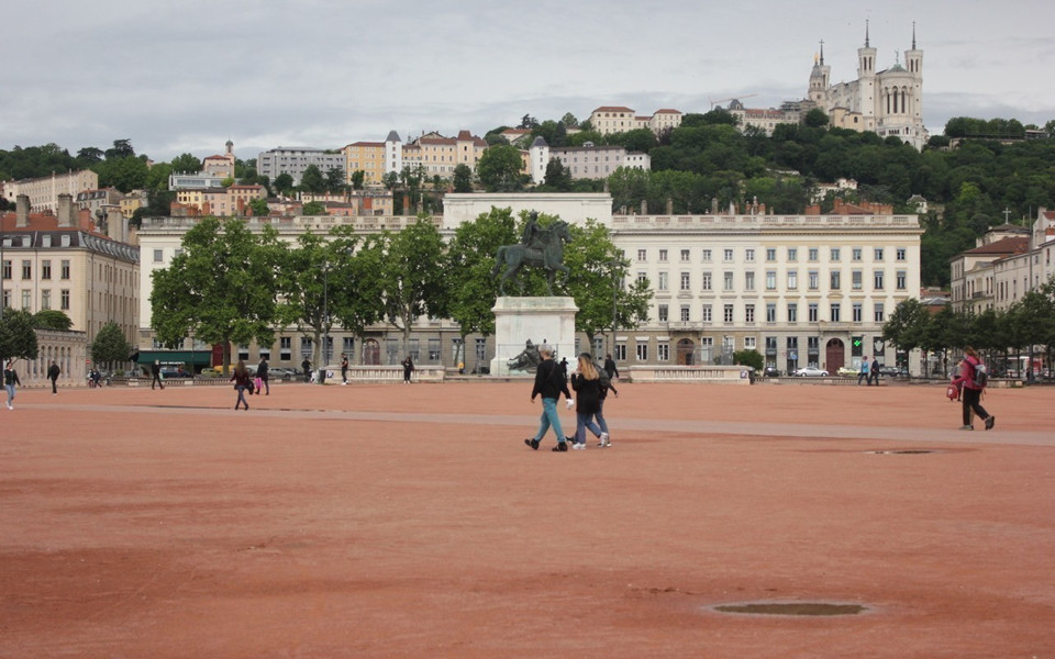 Le Progres - Abandon des poursuites dans l'affaire Doutre